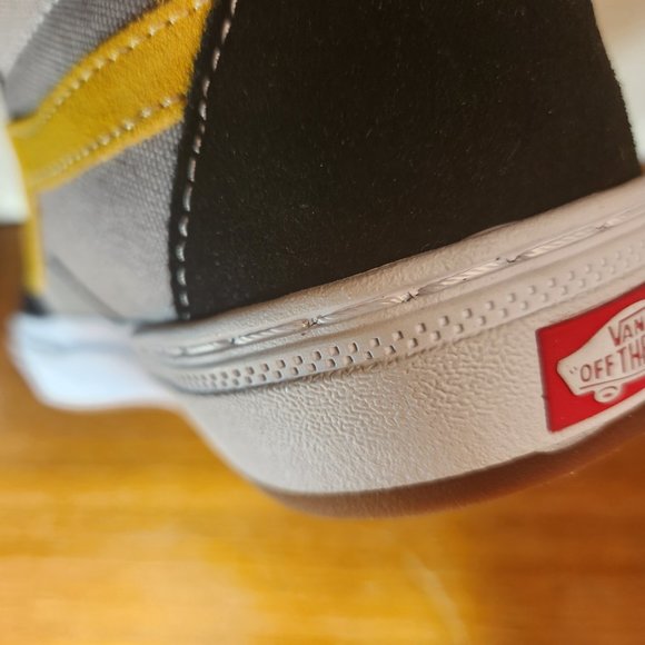 NWT VANS Professional BMX Sk8-Hi Suede/ Canvas Black/ Gray/ Gold Men (8.0) - Picture 12 of 16